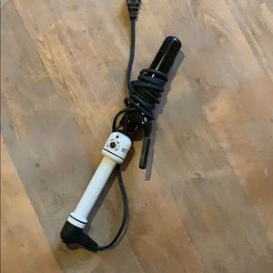 Hot tools ceramic 1.5” curling iron